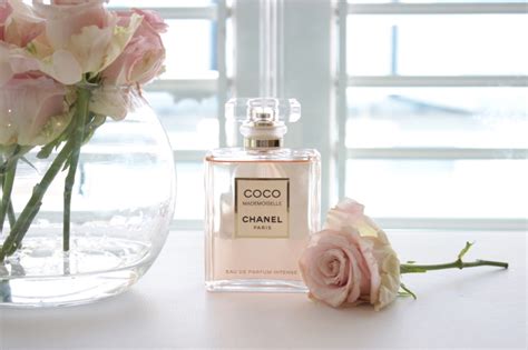 Why Coco Mademoiselle by Chanel should be called La Vie est 